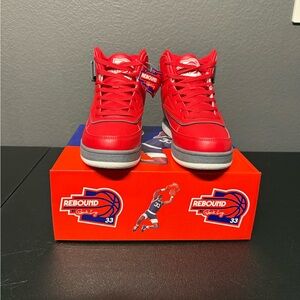 Patrick Ewing Orion Strap (1RBE003-604) – Red/Grey/White (Men’s Size 9)